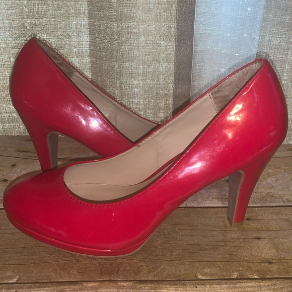 red heels size 10